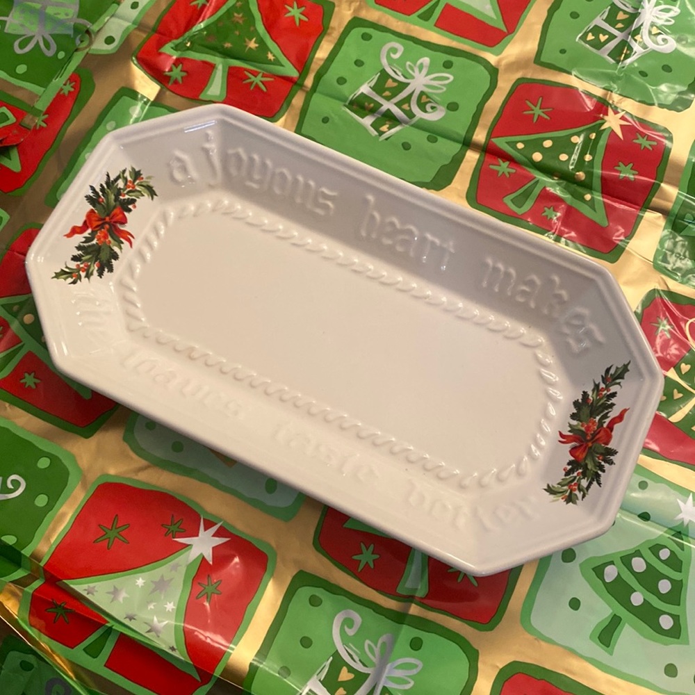 Pfaltzgraff Christmas Heritage Bread Tray - RARE FIND